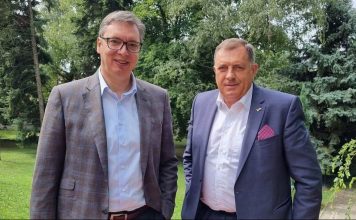 Vučić: Upravo sam završio razgovor s Dodikom, situacija je sve teža