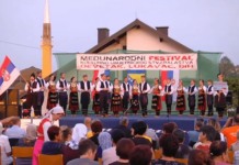 SRBI ODUŠEVILI BOŠNJAKE Nakon što je počeo ezan, KUD iz Srbije stao sa igrom! Pogledajte taj momenat! (VIDEO)