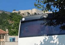 Lastin autobus iz Beograda se pokvario u KNINU! Evo šta je potom uradilo lokalno stanovništvo! (FOTO)