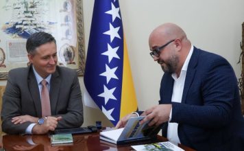 Tramvaj će do Hrasnice, ne do State Departmenta: Šta rade Bošnjaci dok Dodik sa Amerikancima dogovara rušenje OHR-a?