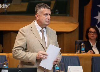 Vuković o prestanku mandata Špiriću: Više niko neće morati gledati mučne scene