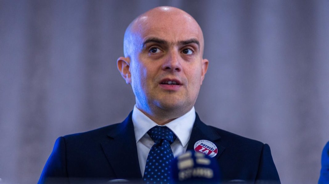 14a85f1d-8a72-40f4-86b3-8376d7ba897c