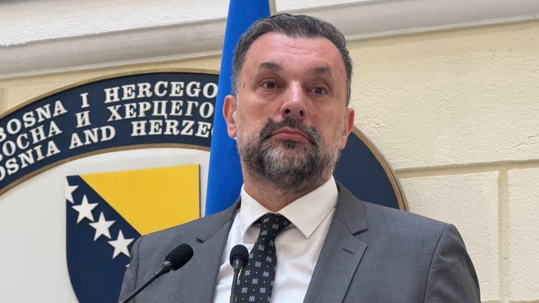 9fc656e3-97c5-47a6-94c8-aa5f8db8c90f