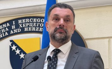 Sjednica oba doma, a najteže pitanje za Konakovića: “Zašto je glasao za imenovanje svega troje Bošnjaka od ukupno 17 rukovodilaca institucija?”