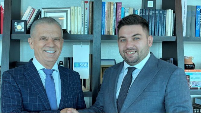 eb09f169-b7a5-4ce1-b1c1-d2e3b4c28d11