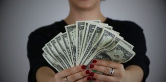 RIBA – GODIŠNJI HOROSKOP ZA 2027.GODINU: Sledi vam NAJLUĐA godina u životu!